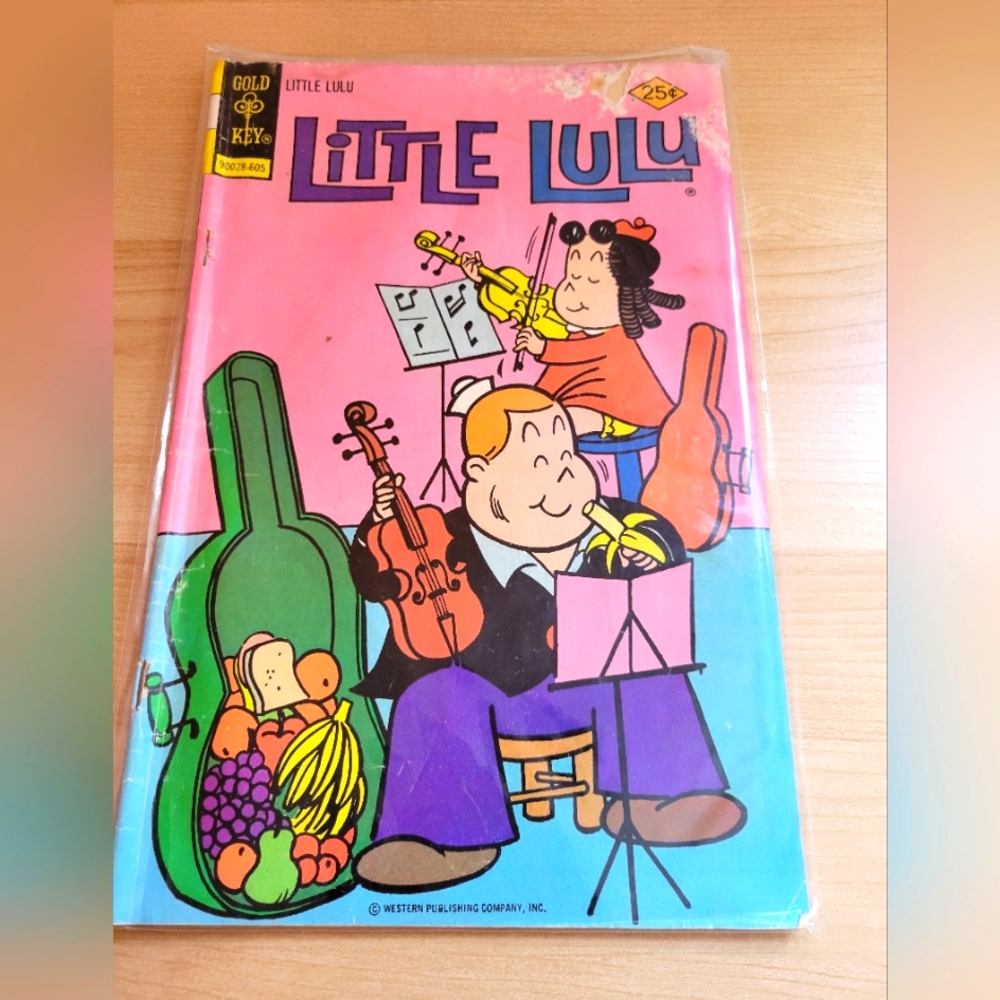 Little Lulu Comic Book with Pink and Blue Cover